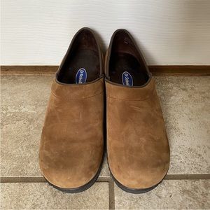 Dr Scholls Suede Leather Clog Slip On Shoe  Womens 6.5 Brown Nursing Work Shoe